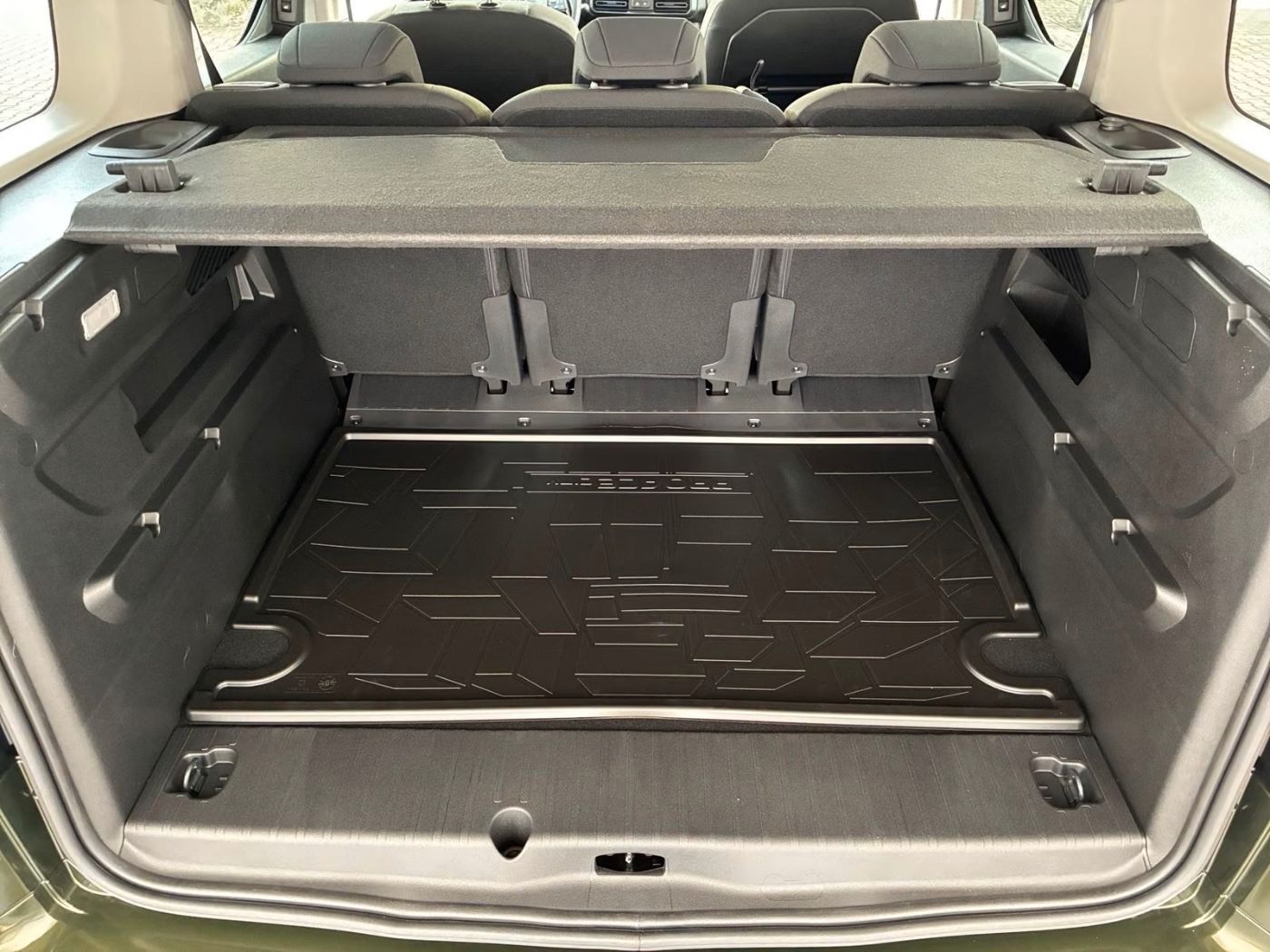 Fahrzeugabbildung Toyota Proace City Verso 1.2 L1 Kamera,LED,Matrix,Navi