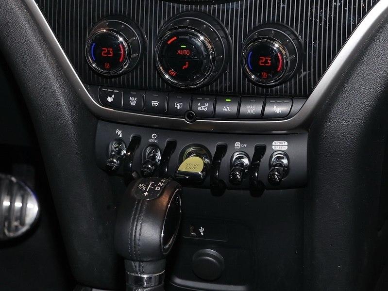 MINI Cooper SE ALL4 JCW Trim RFK Pano. HarmKar Memo.