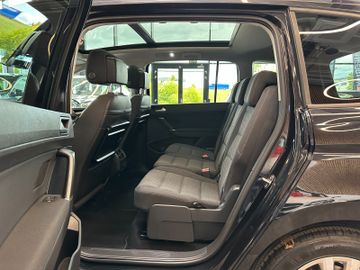 MYAUTOCENTER – Gebraucht- und Jahreswagen mit Werkstattservice in Pfaffenhofen Volkswagen Touran Comfortline BMTStart-Stopp *Pano*AHK*