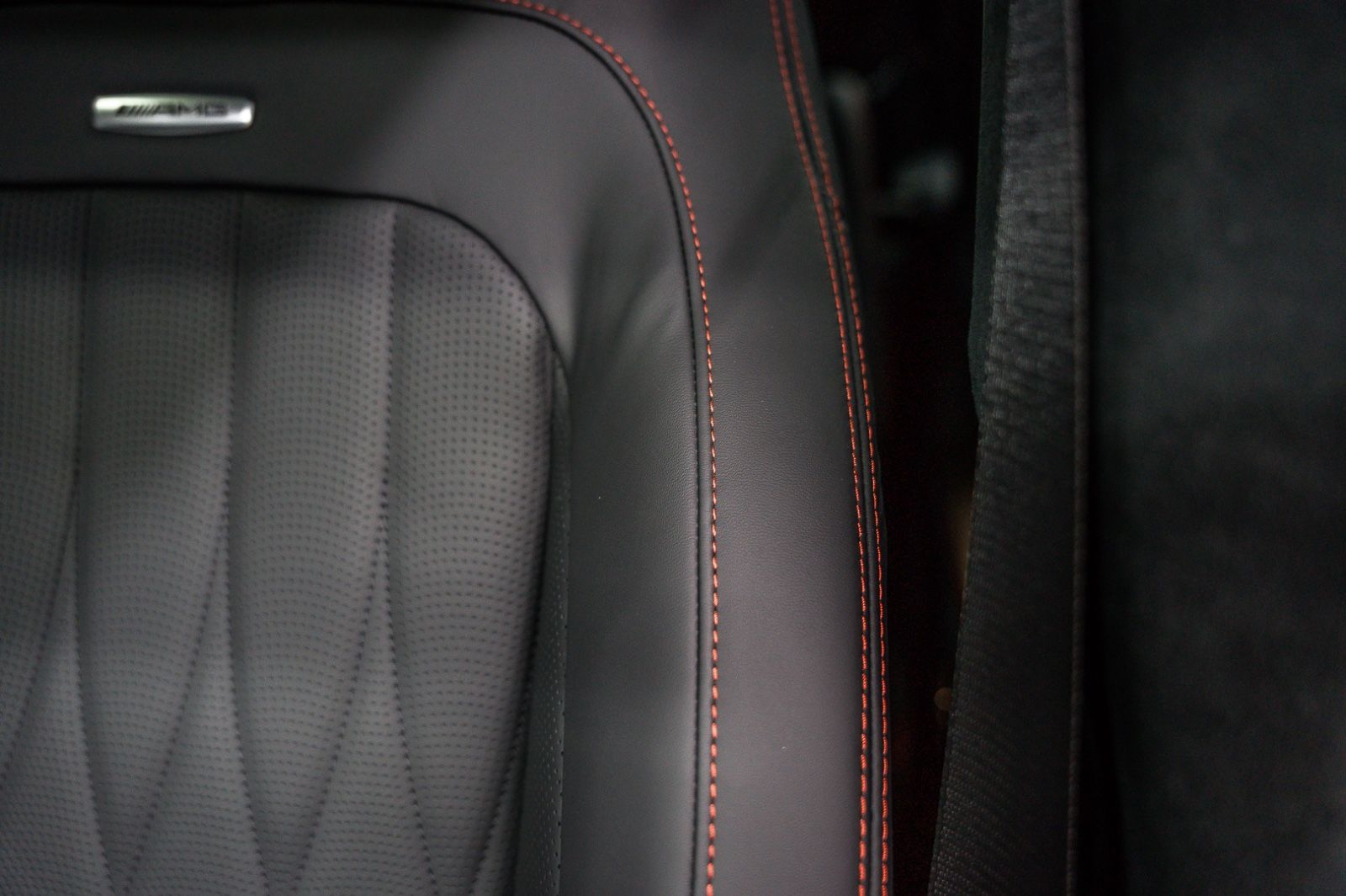 Fahrzeugabbildung Mercedes-Benz G 63 AMG 2025*In&Out CARBON*A22*3xTV*Superior