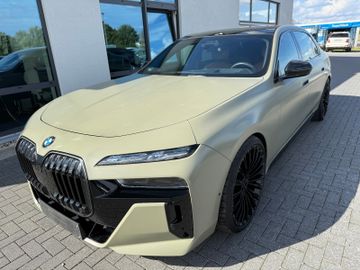 BMW 740 - 4