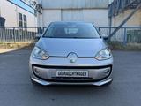 Volkswagen up  high up /AUTOMATIK/NAVI/SHZ/PDC/ALU/TEMPOMAT - Volkswagen up!: High