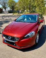Volvo V40 T2 YOU! Navi Winterpaket 2. Hd. TOP gepflegt - Volvo V40 mit Benzin-Antrieb: Kombi