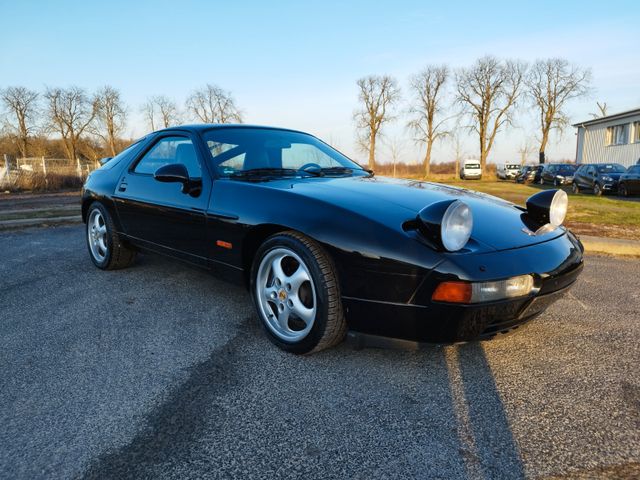 Porsche 928 GTS