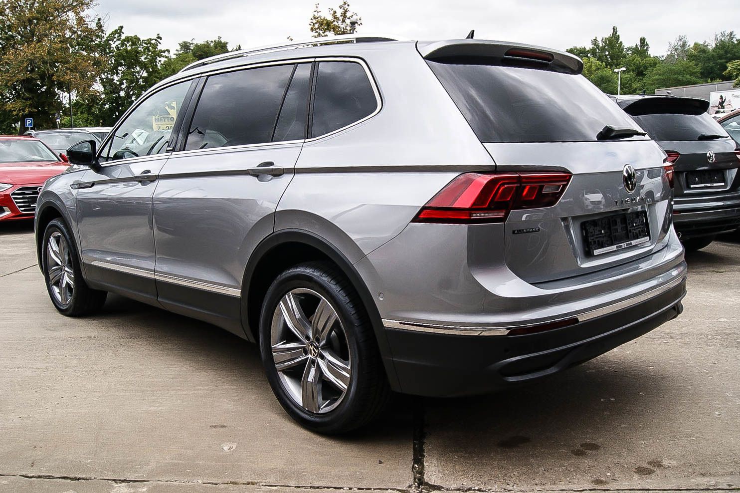 Fahrzeugabbildung Volkswagen Tiguan Allspace 4Motion Move DSG IQ-MATRIX ACC 1