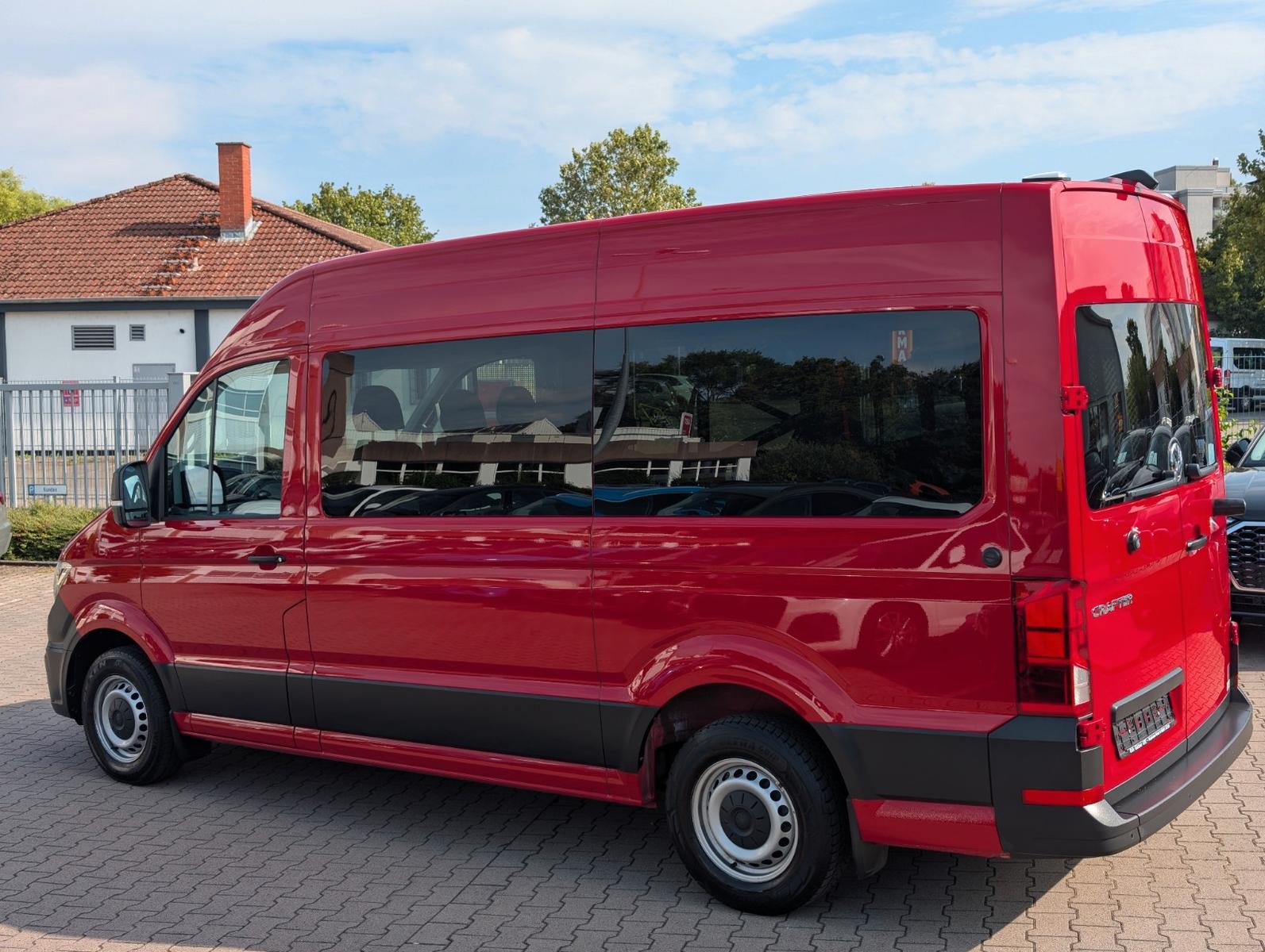 Volkswagen Crafter 35 TDI Kombi Lift Rollstuhltransport, миниатюра 2