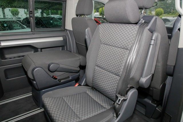 Fahrzeugabbildung Volkswagen T6.1 2.0 TDI Multivan Trendline 4MOTION