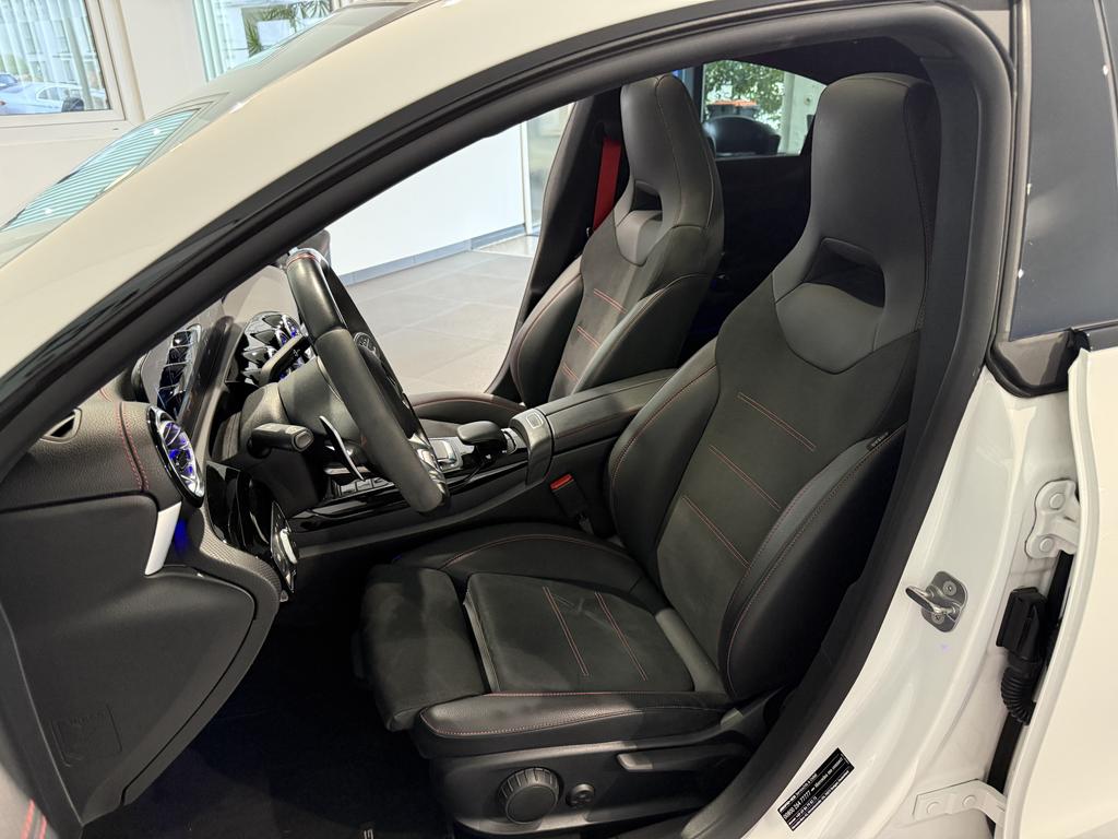 Mercedes-Benz CLA 35 AMG