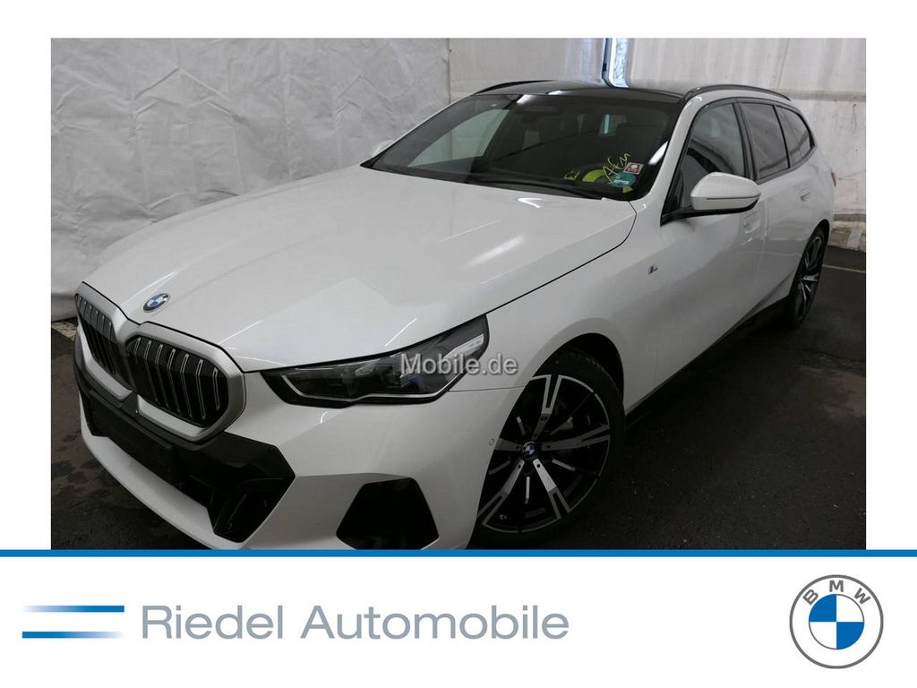 BMW 540d xDrive Touring M Sportpaket*Pano*AHK*Stdhzg