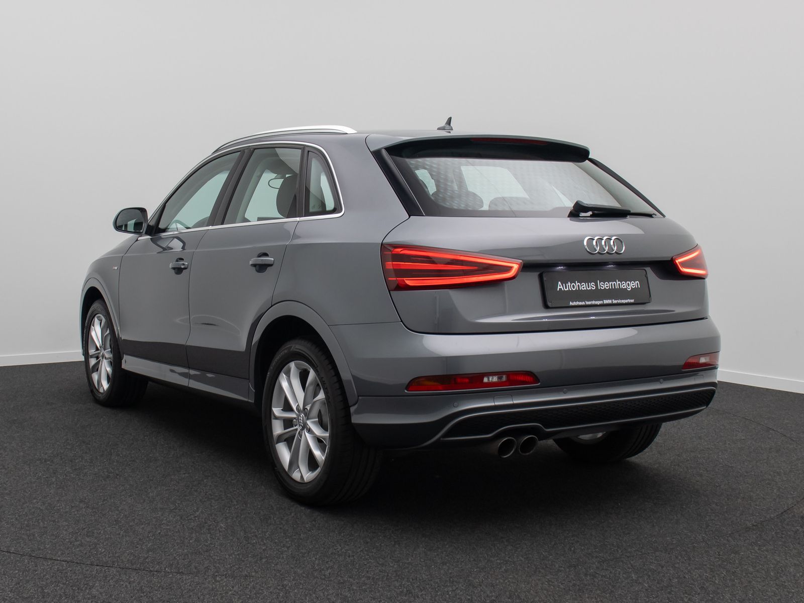 Fahrzeugabbildung Audi Q3 1.4 S Line Tempomat PDC BiXenon Sportsitz 18"