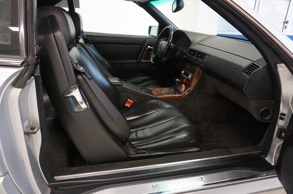 Mercedes-Benz SL 300