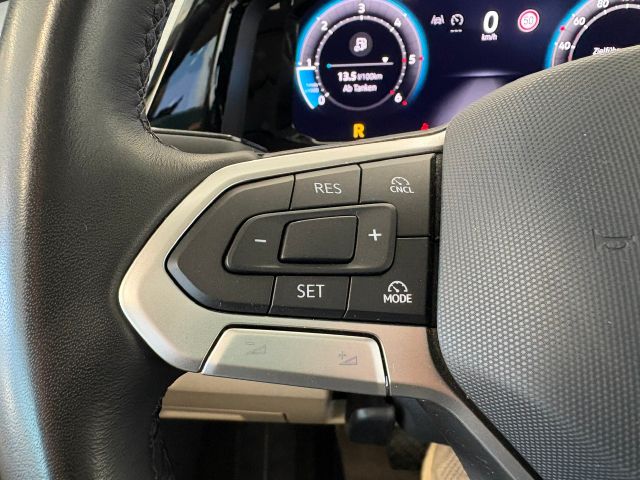 T7 Multivan Life 2.0 TDI DSG PANO STANDHZG NAVI