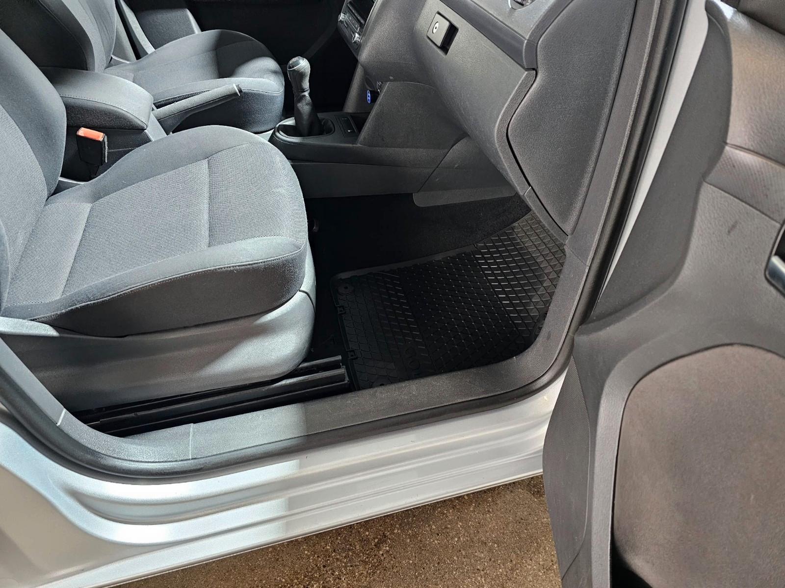 Volkswagen Caddy TÜV Kundendienste ZR neu