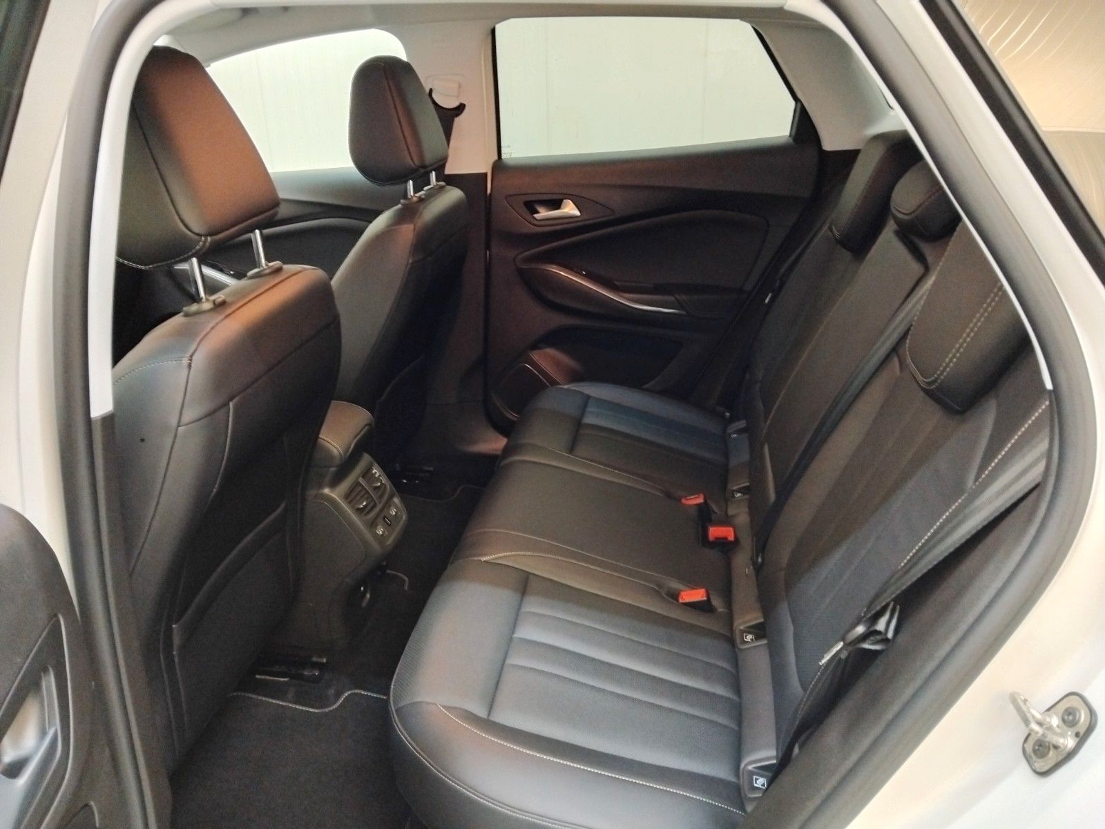 Opel Grandland X (06/2026, Benzin)