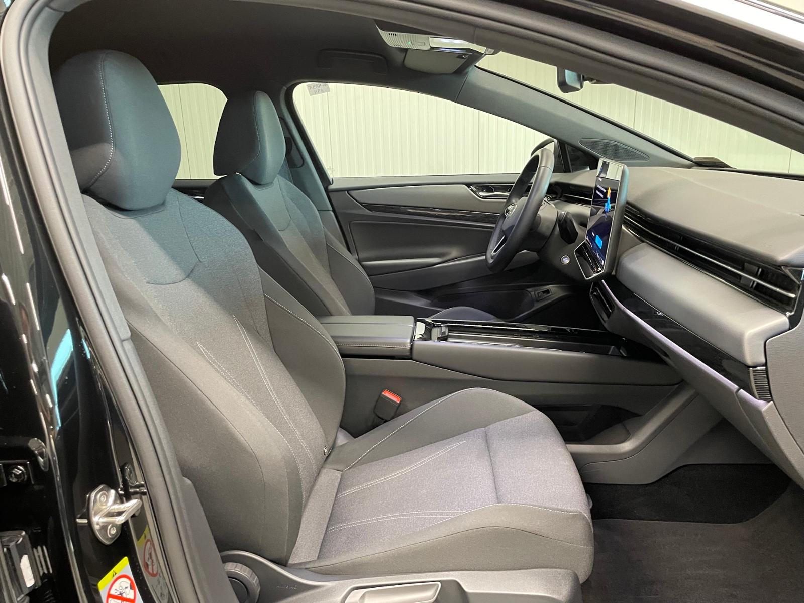 Volkswagen ID.7 Tourer Pro 77kWh AHK WÄRMEPUMPE IQ.LIGHT