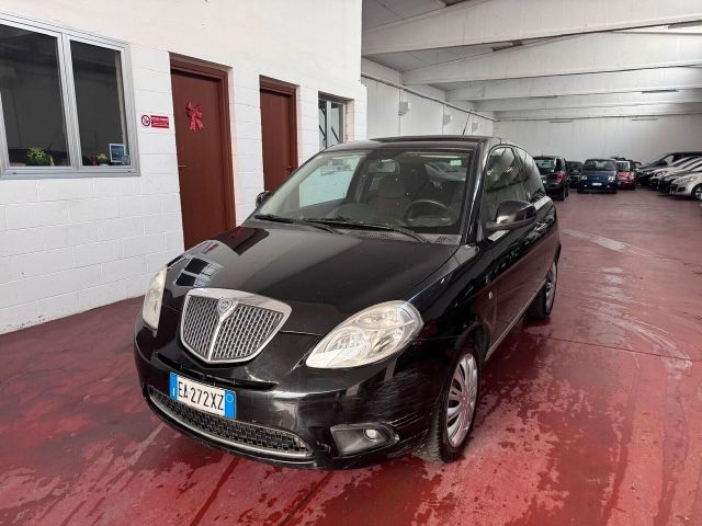 Lancia Ypsilon 1.4 Platinum Ecochic GPL neopaten