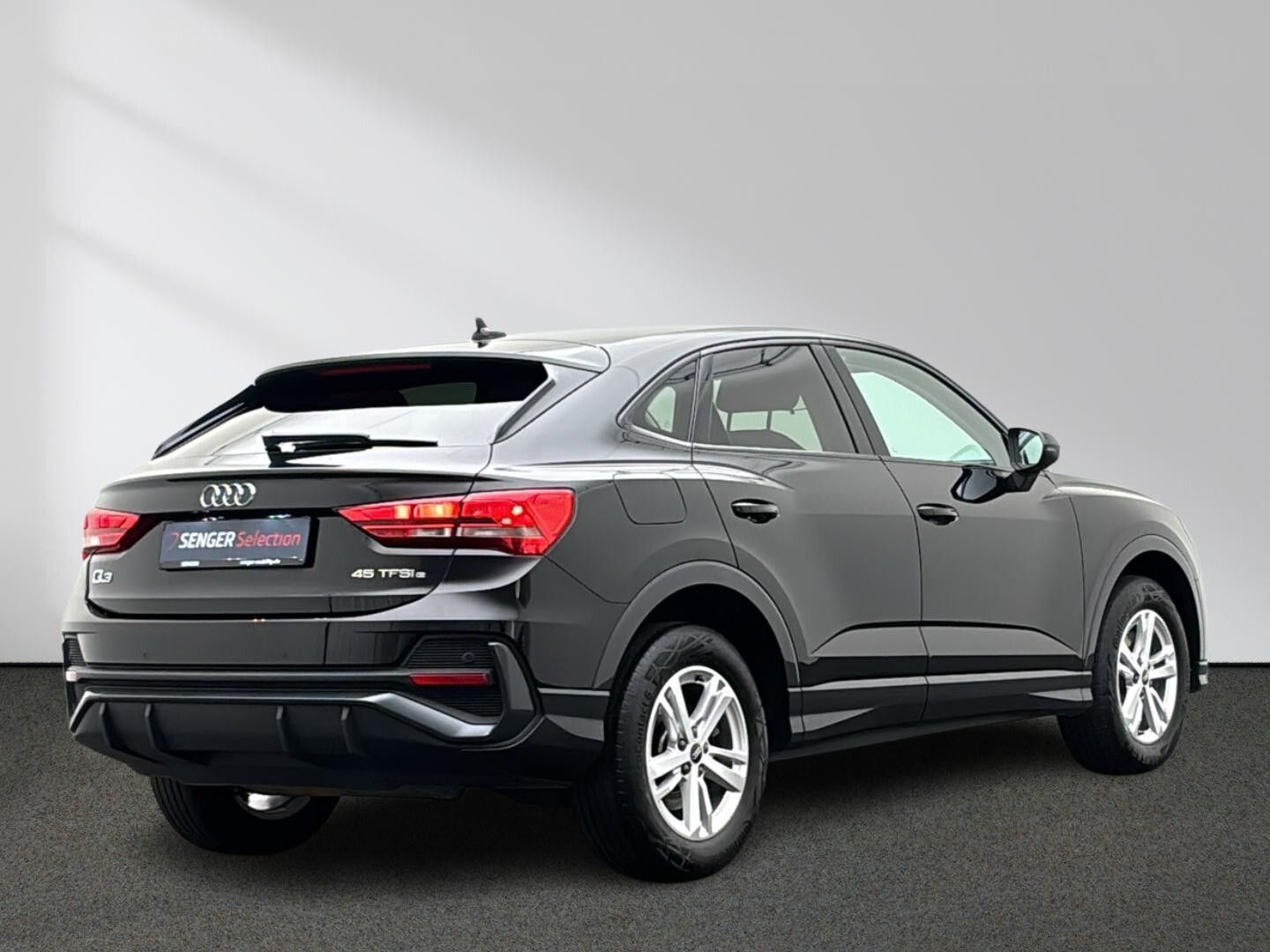Audi Q3 Sportback 45 TFSI e S tronic MMI LED Navi imagem 3