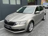 Skoda Octavia Lim. 1.8 TSI Clever NAVI DSG LED 1 HAND - Skoda Octavia: Clever