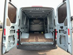 Fahrzeugabbildung Volkswagen Crafter Kasten 50 mittellang RWD,L2,Klima,Navi