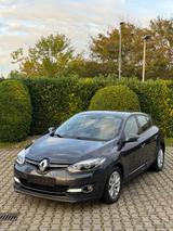 Renault Megane Paris ENGERGY TCe 130 Start & Stop Paris - Renault Megane: ST