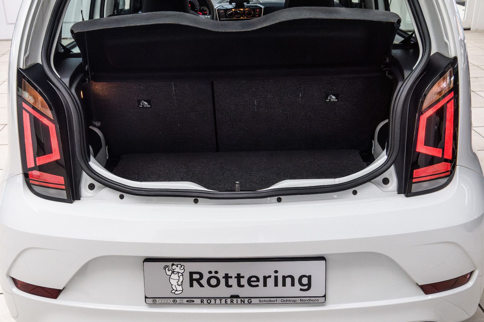 Fahrzeugabbildung Volkswagen up! 1.0l 48kw +4-türig + Maps & More + GJReifen