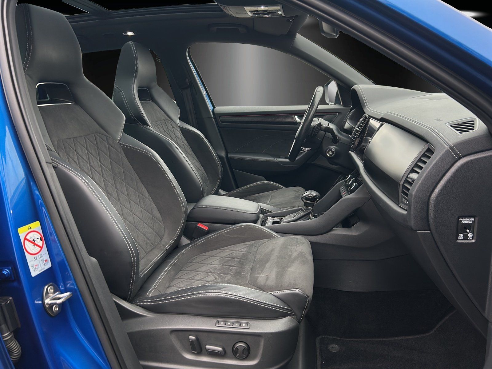 Fahrzeugabbildung SKODA Kodiaq 2.0 TDI Sportline 4x4/AHK/PANO/360°K/ACC/