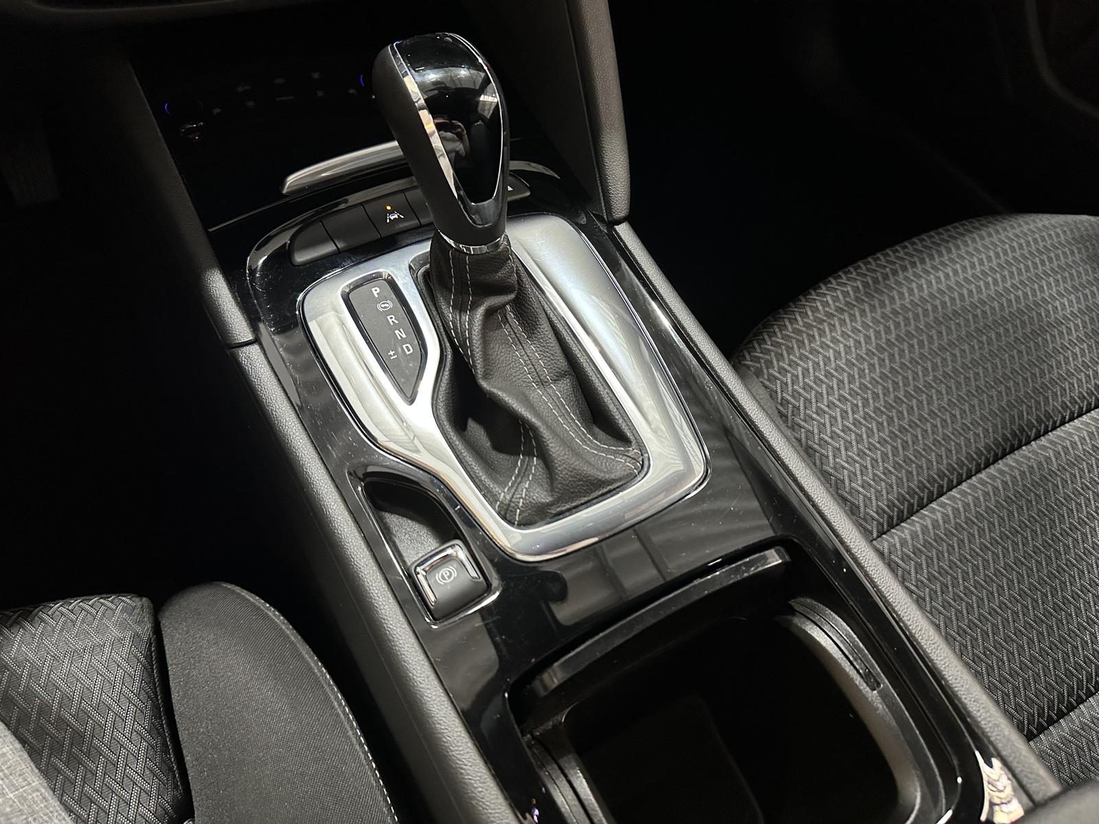 Opel Insignia Elegance Tempomat SHZ Voll-LED PDC 