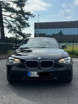 BMW 114i | Baujahr 2014 | 143.700 km | TÜV... - BMW mit Benzin-Antrieb: Kleinwagen, 700