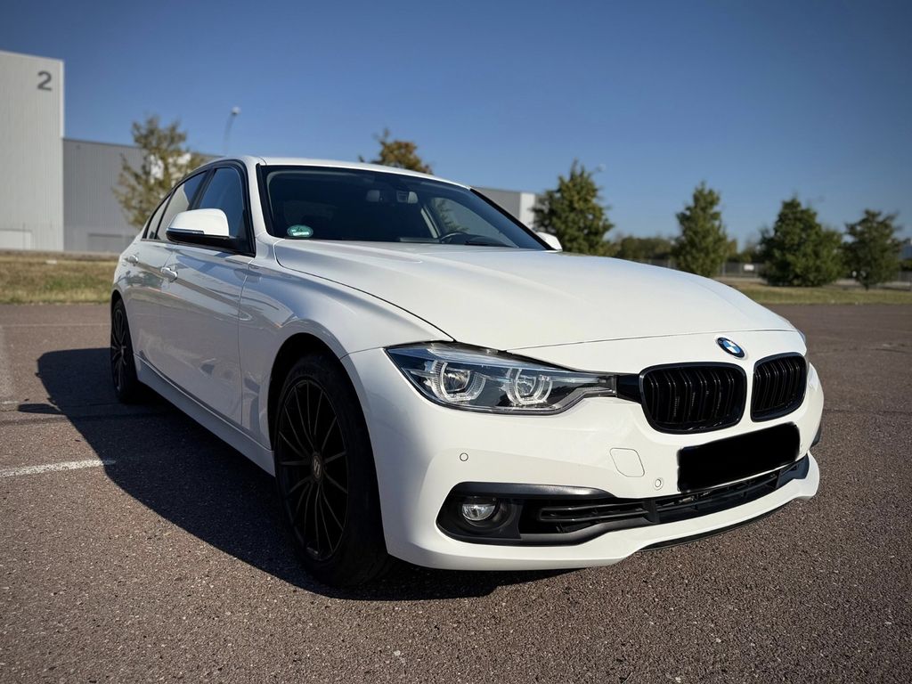 Image of BMW 320