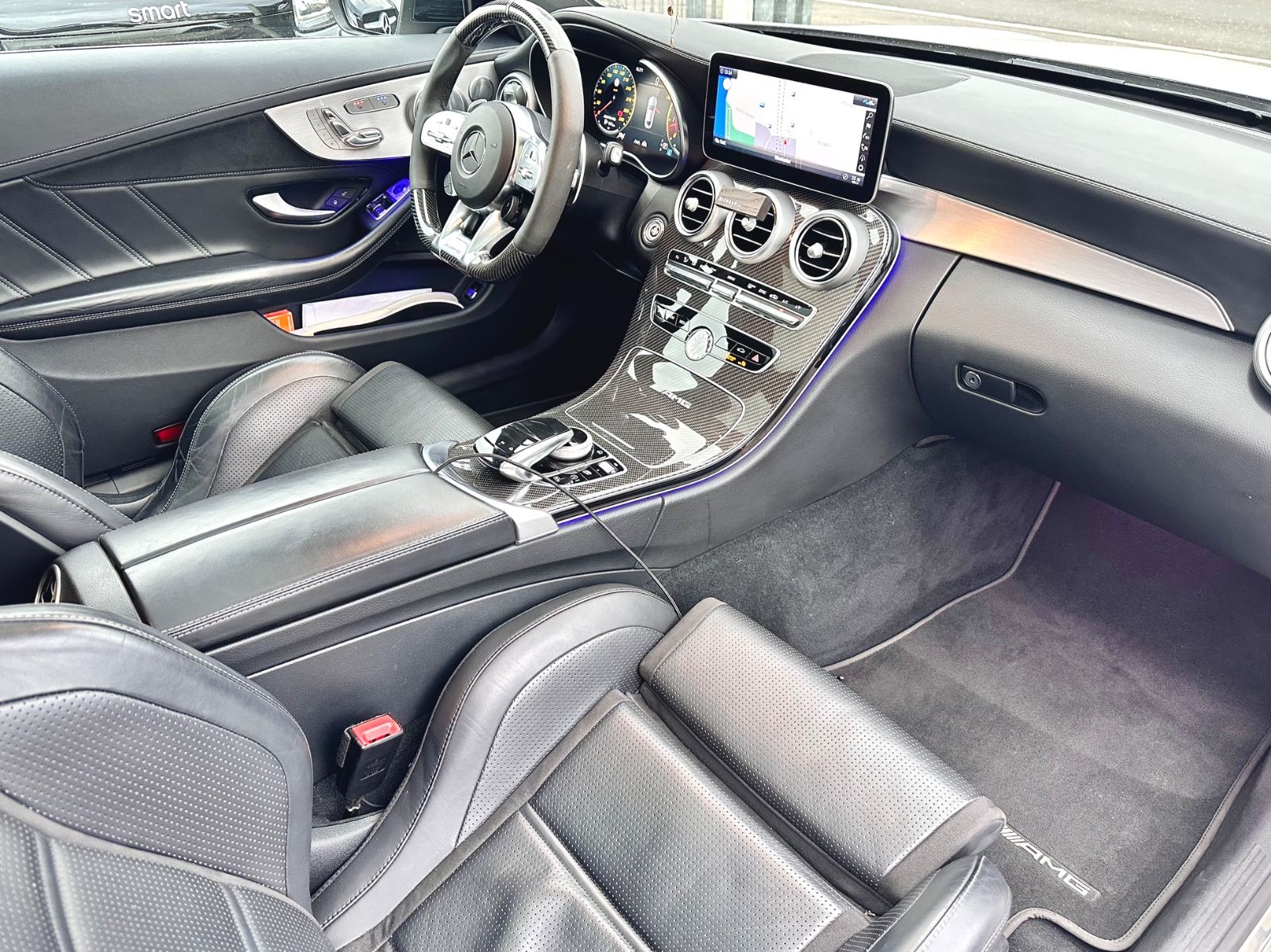 Fahrzeugabbildung Mercedes-Benz C 63 AMG COUPE*PANO+VOLL*