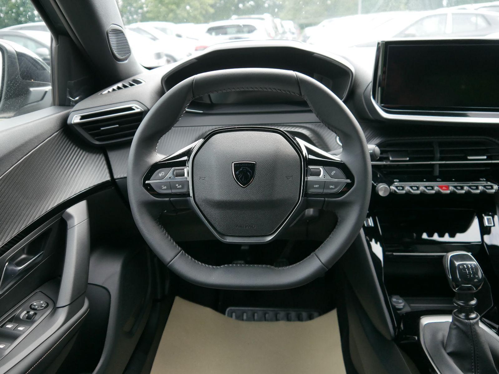 Peugeot 2008 - Bild 13