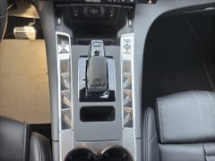 Fahrzeugabbildung DS Automobiles DS 7 BlueHDI 130 Aut. OPERA LEDER Panoramadach
