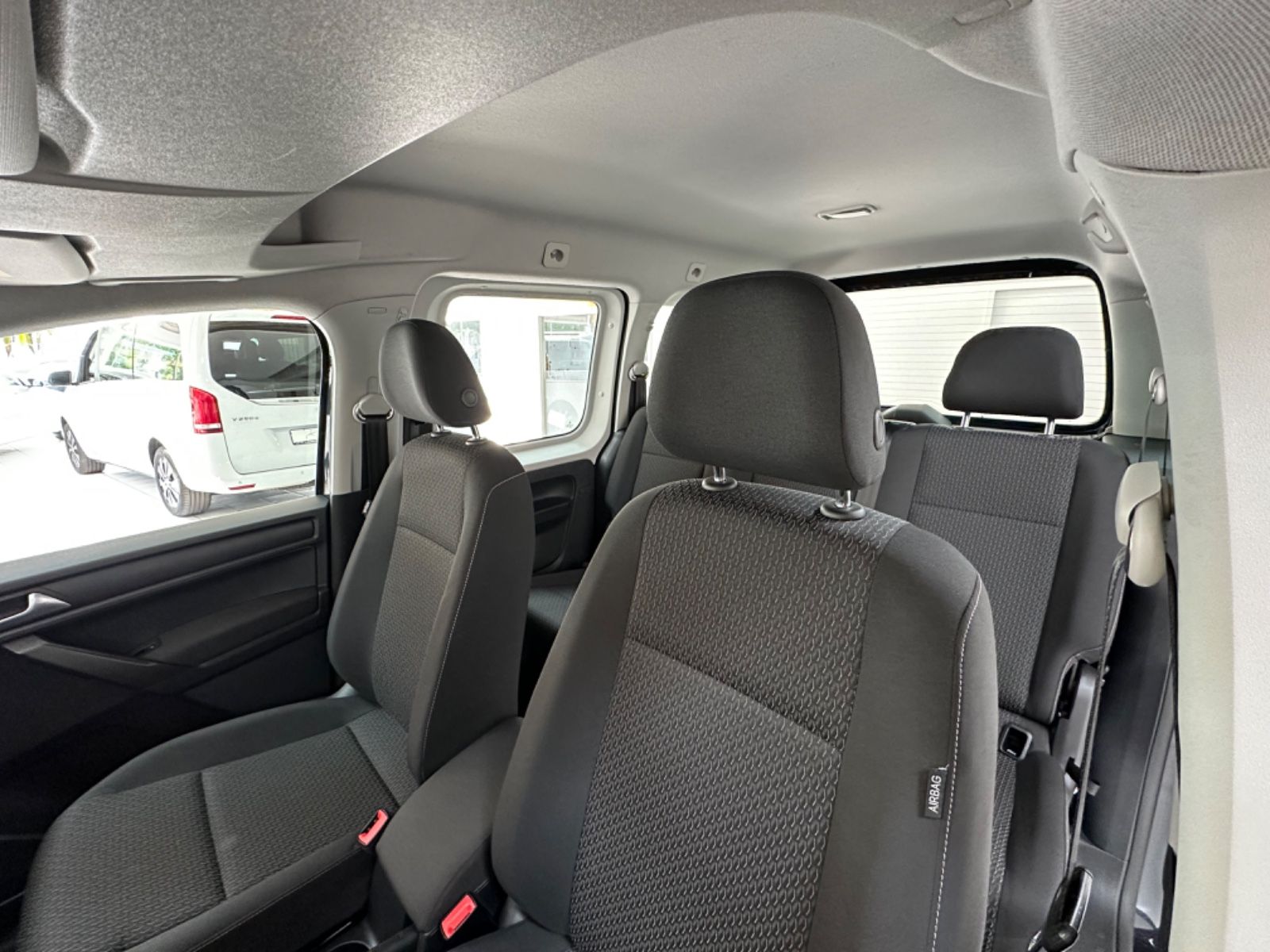 Fahrzeugabbildung Volkswagen Caddy Kombi Trendline BMT 4Motion
