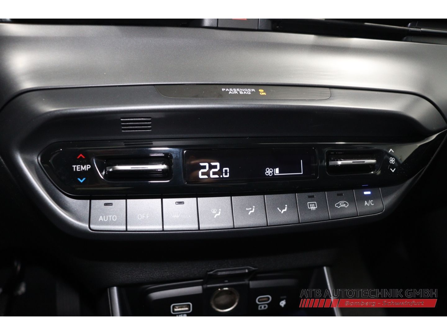 Fahrzeugabbildung Hyundai i20 Trend 1.0 T-Gdi 48V iMT Komfortpaket Navi SH