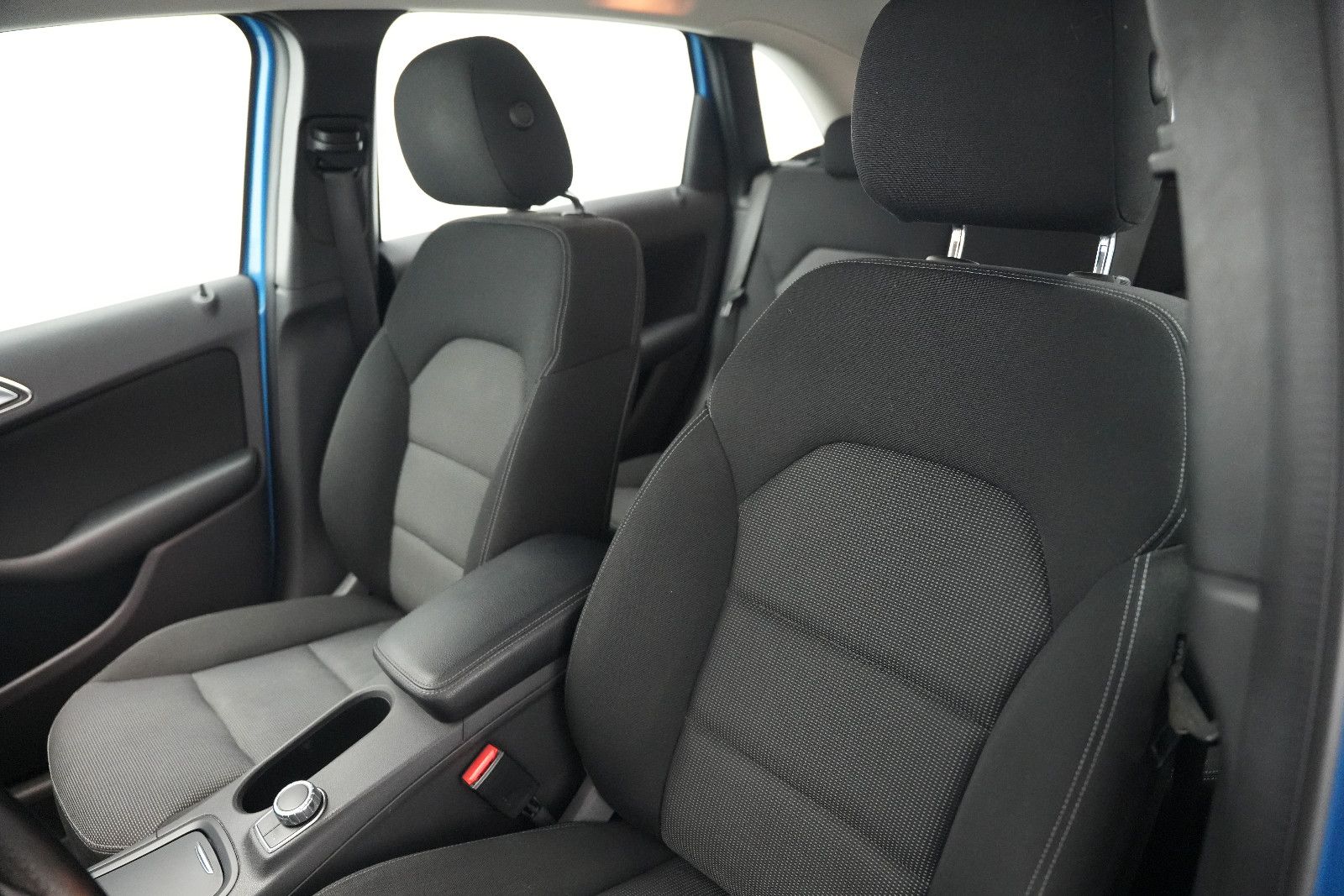 Fahrzeugabbildung Mercedes-Benz B 180 CDI/Edition E/Navigation/SHZ/MFL/ALU/