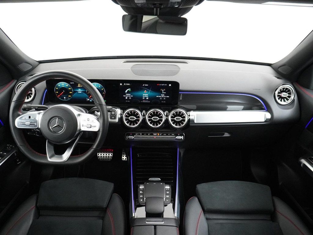 Mercedes-Benz GLB 180 AMG Business Solution | Panorama - Schie