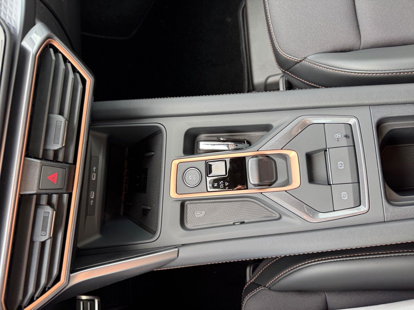 Fahrzeugabbildung CUPRA Formentor 1.5 eTSI 110 kW