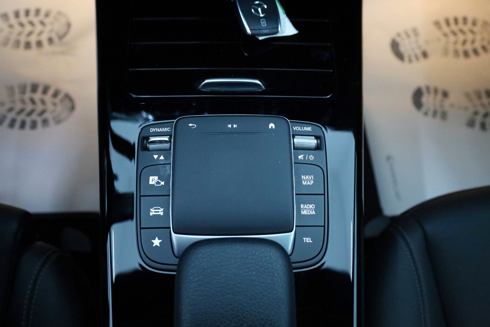 Fahrzeugabbildung Mercedes-Benz A 250 e Lim.Style,T.Leder,Navi,Kamera,CarPlay,SH