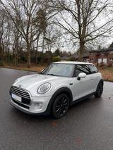 MINI Mini Cooper D EZ 1/2014  - silberne MINI Cooper D