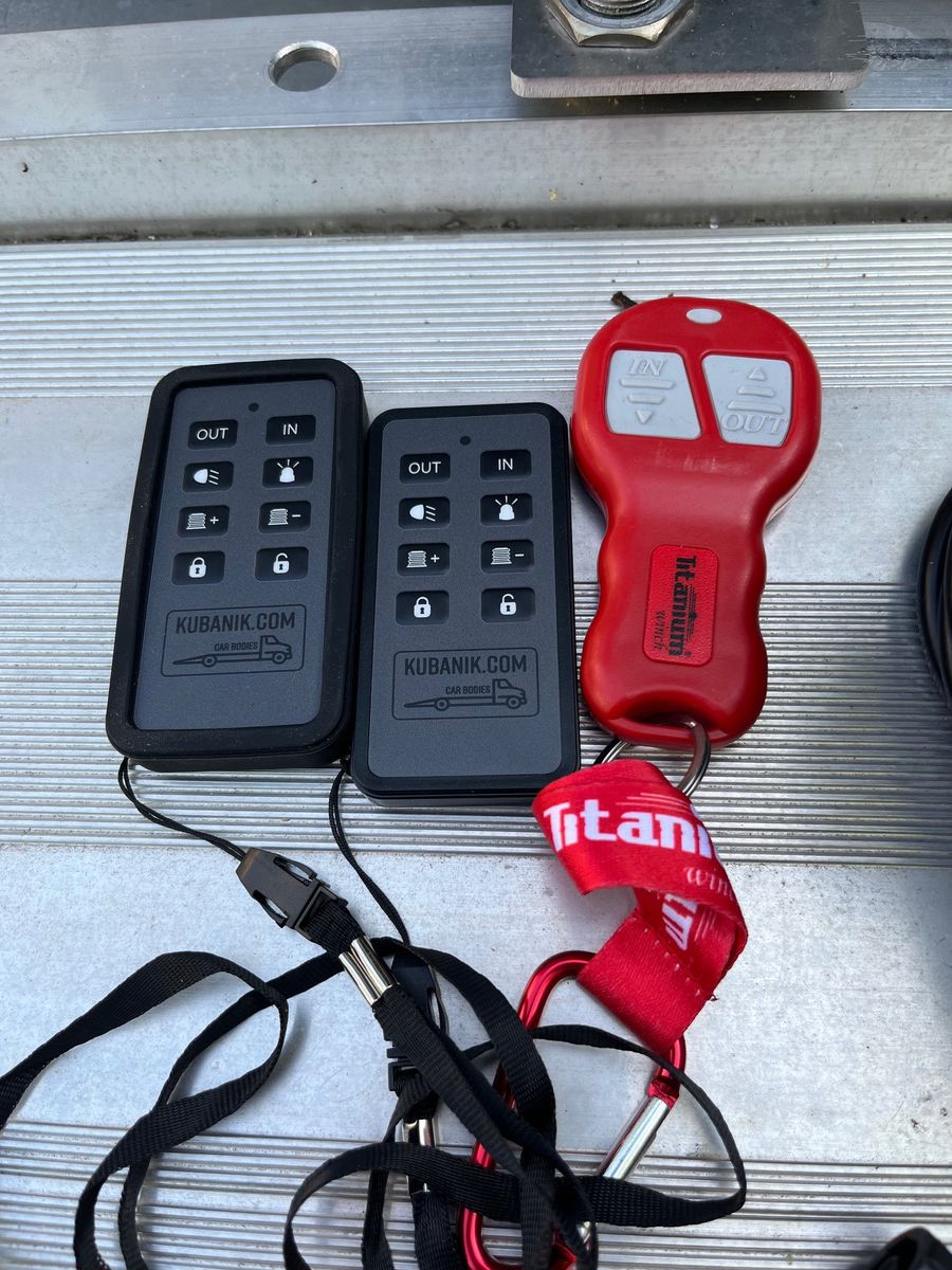 Fahrzeugabbildung Iveco Daily 35C21 210PS*Automatik*AHK*3500KG*Navi*Temp