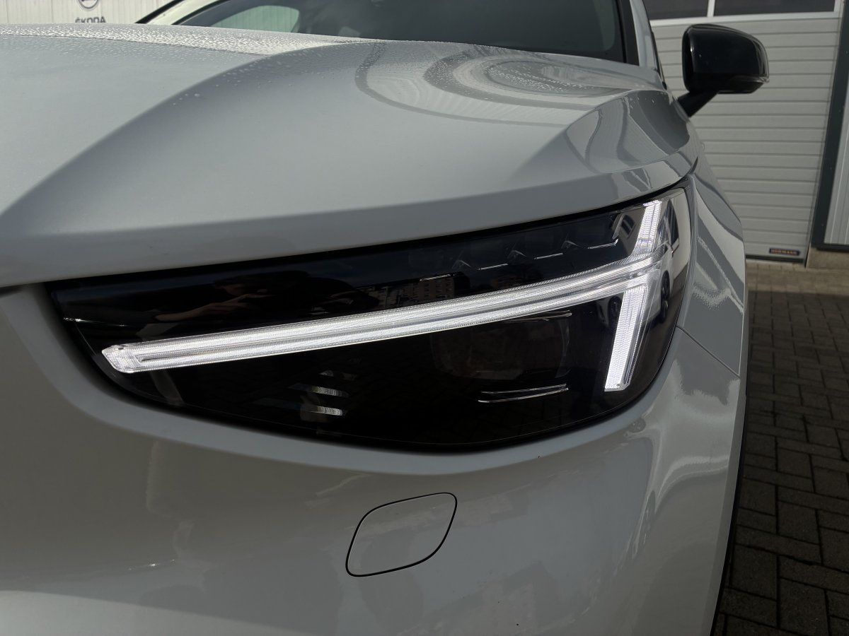 Volvo XC40 B3 Plus Dark Harman/Kardon Memory 360° imagem 2