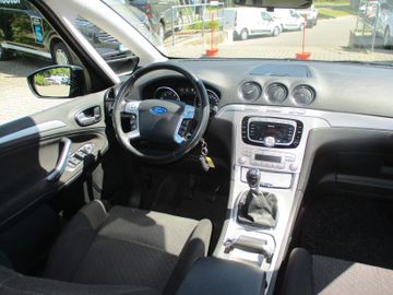 Ford S-Max S-MAX Trend Sitzh.+Beh. Frontscheibe