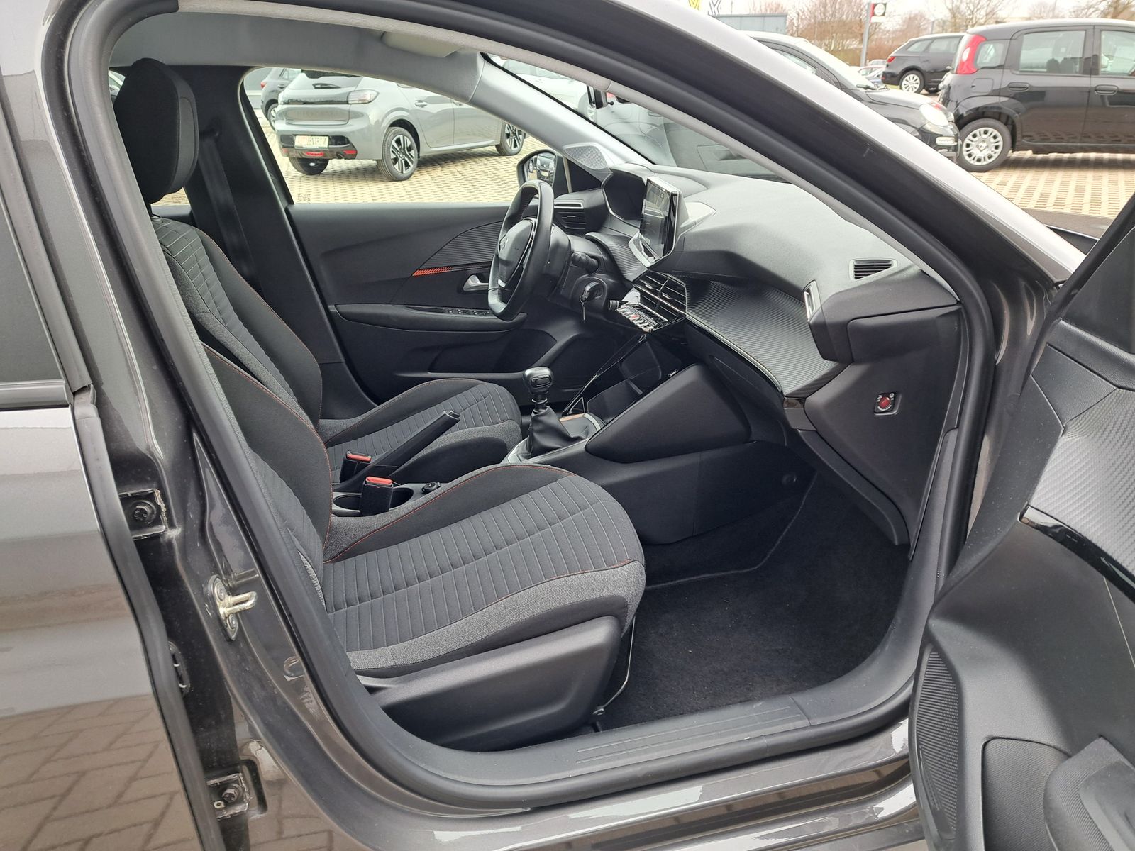 Fahrzeugabbildung Peugeot 208 Active Pack LED SITZHEIZUNG PDC ALU TEMPOM.