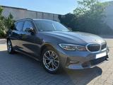 BMW 320d Touring xDrive Aut. Sport Line / TOP !!!