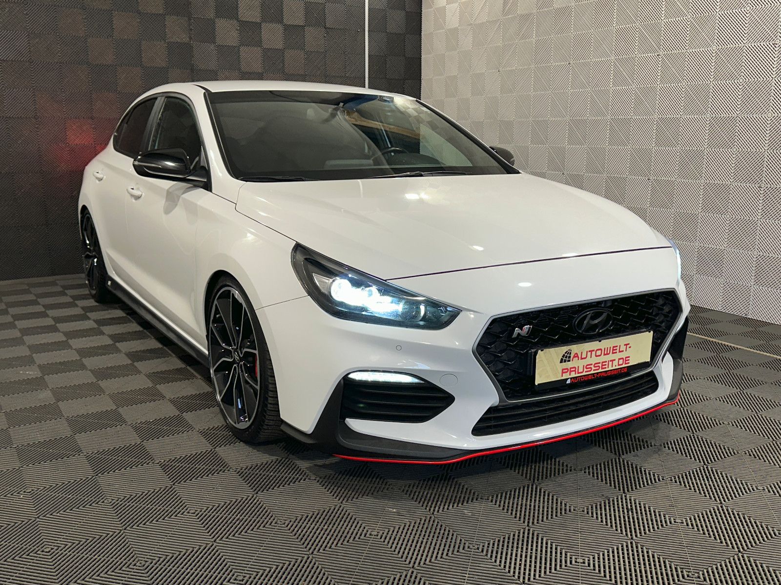 Gebrauchtwagen Hyundai i30 i30 Fastback*N PERF*LED-R.KAM-TEMP-APPLE-SHZ-NAV in Horb am Neckar