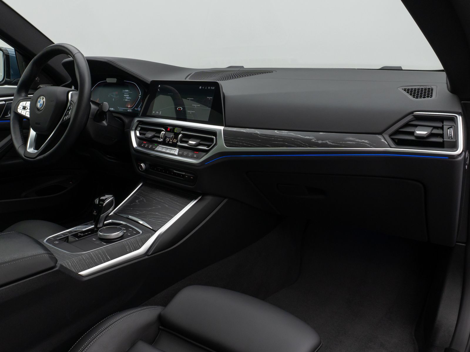 Fahrzeugabbildung BMW 420i Coupè Glasdach 360° DAB H/K Komfort Sport