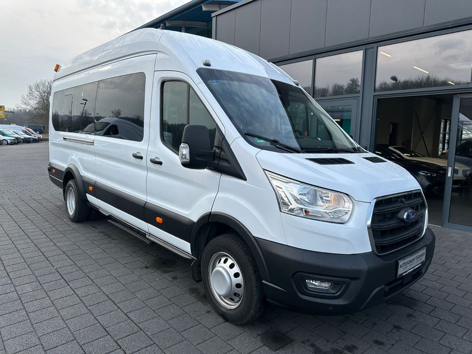 Fahrzeugabbildung Ford Transit 460 L4H3 MiniBus*17 Sitzer*ACC*KLIMA