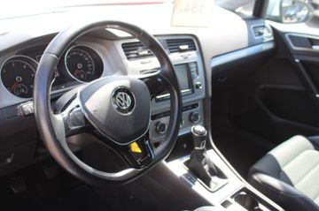 Volkswagen Golf - 12