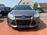 Ford Focus Lim. Champions Edition 1.Hand - Ford Focus: Champions Edition