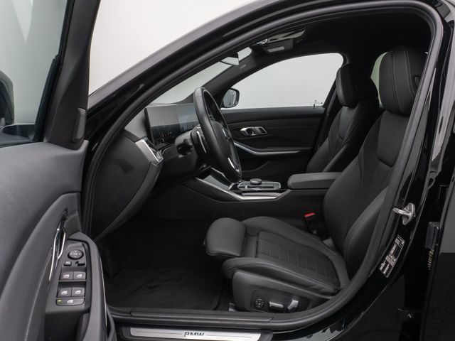 Foto Nummer 20: BMW 330i